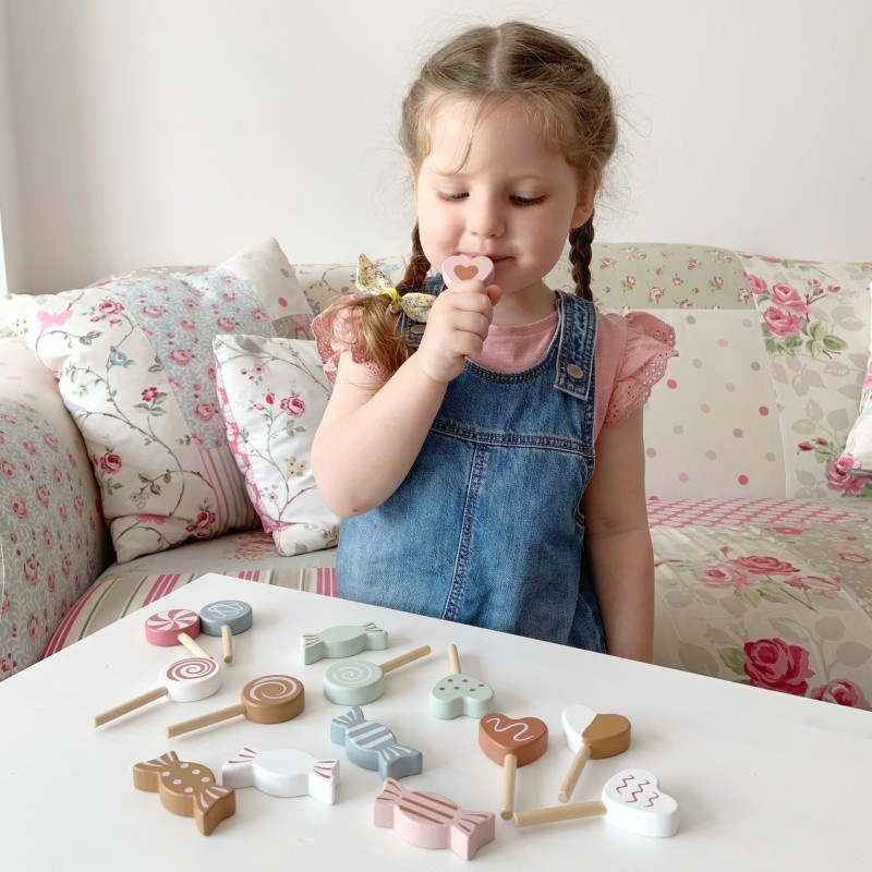 Kids Concept Υφασμάτινο σακουλάκι με ξύλινα γλειφιτζούρια Υφασμάτινο σακουλάκι με ξύλινα γλυκά