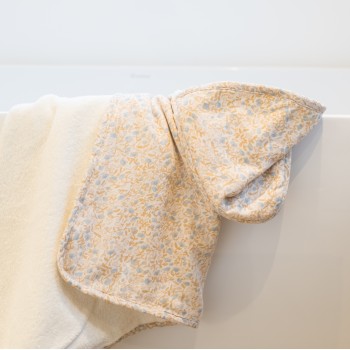 That's mine Κάπα-Μπουρνούζι με Κουκούλα Mini Flower Blue That's mine Κάπα-Μπουρνούζι με Κουκούλα Mini Flower Blue