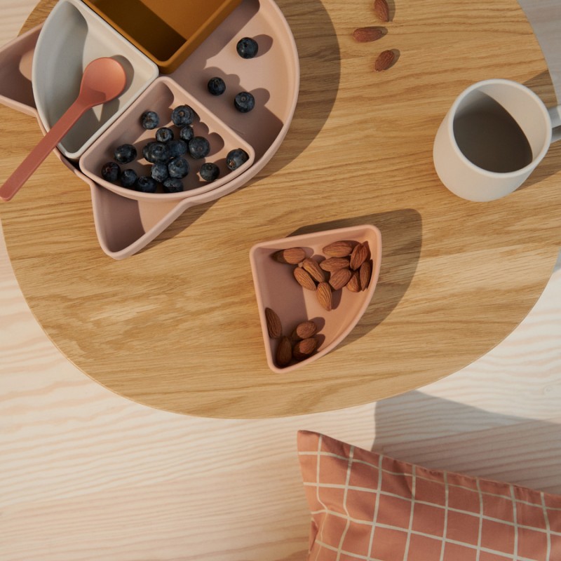 Liewood Πιάτο Σιλικόνης Arne με Διαχωριστικά Cat Rose Multi Mix Liewood Πιάτο Σιλικόνης Arne με Διαχωριστικά Cat Rose Multi Mix