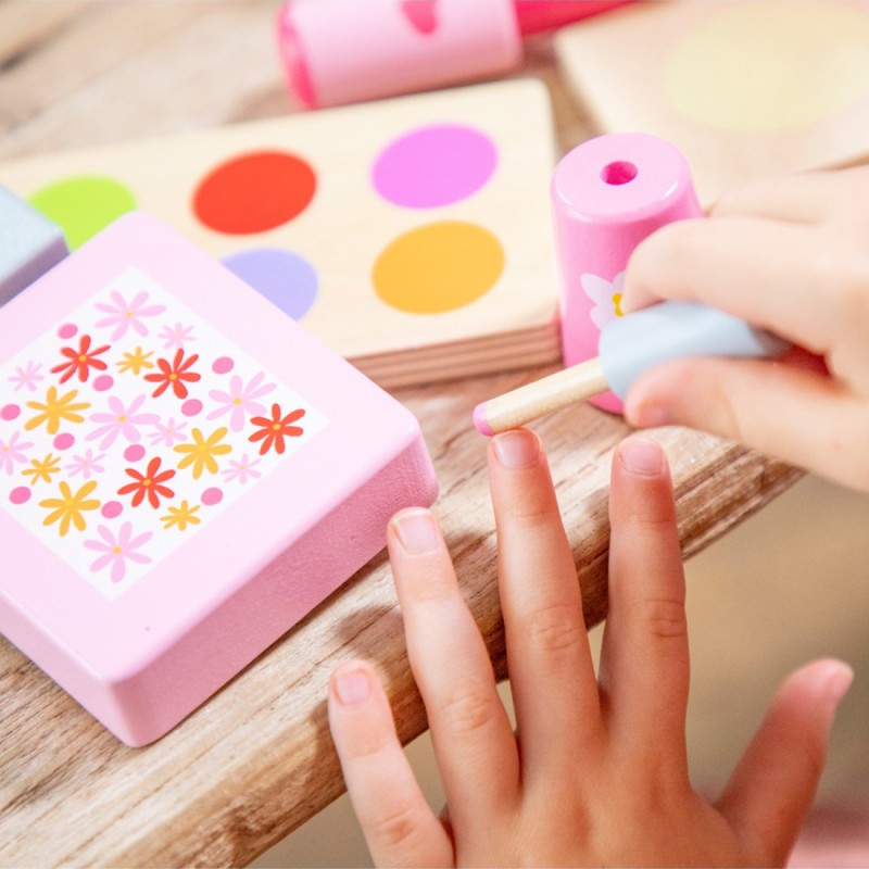 New Classic Toys Ξύλινο Σετ Μακιγιάζ για 3+ Ετών New Classic Toys Ξύλινο Σετ Μακιγιάζ για 3+ Ετών