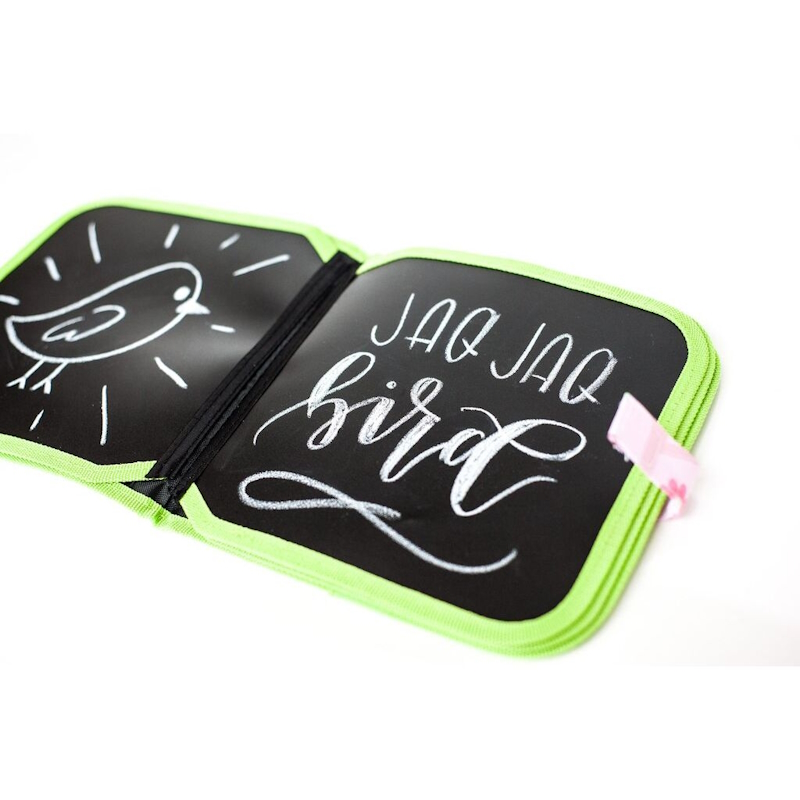 Jaq Jaq Bird Mini Βιβλίο ζωγραφικής μαυροπίνακας με 4 Butterstix κιμωλίες Lion Jaq Jaq Bird Mini Βιβλίο ζωγραφικής μαυροπίνακας με 4 Butterstix κιμωλίες Lion