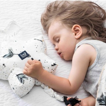 La Millou Διακοσμητικό Μαξιλάρι Κούνιας It's Magic με Μουσική La Millou Διακοσμητικό Μαξιλάρι Κούνιας It's Magic με Μουσική