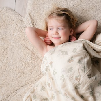 That's Mine Κάπα-Μπουρνούζι με Κουκούλα Flowers and Berries That's Mine Κάπα-Μπουρνούζι με Κουκούλα Flowers and Berries