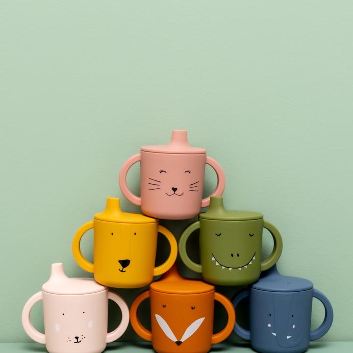 Trixie Ποτηράκι Σιλικόνης με Λαβές Sippy Cup Mrs. Elephant 207ml ποτηράκι σιλικόνης για μωρά