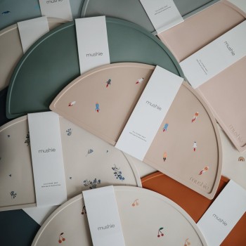 Mushie Σουπλά Σιλικόνης Cambridge Blue Confetti Mushie Σουπλά Σιλικόνης Cambridge Blue Confetti