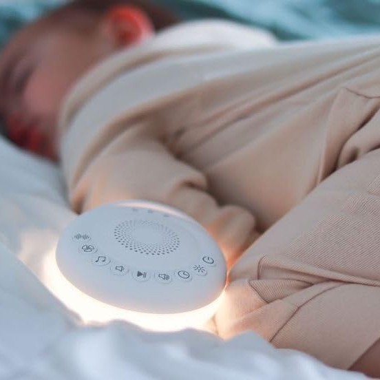 Giggles and Co. Συσκευή ύπνου για μωρά με φωτάκι και 24 ήχους νανουρίσματος