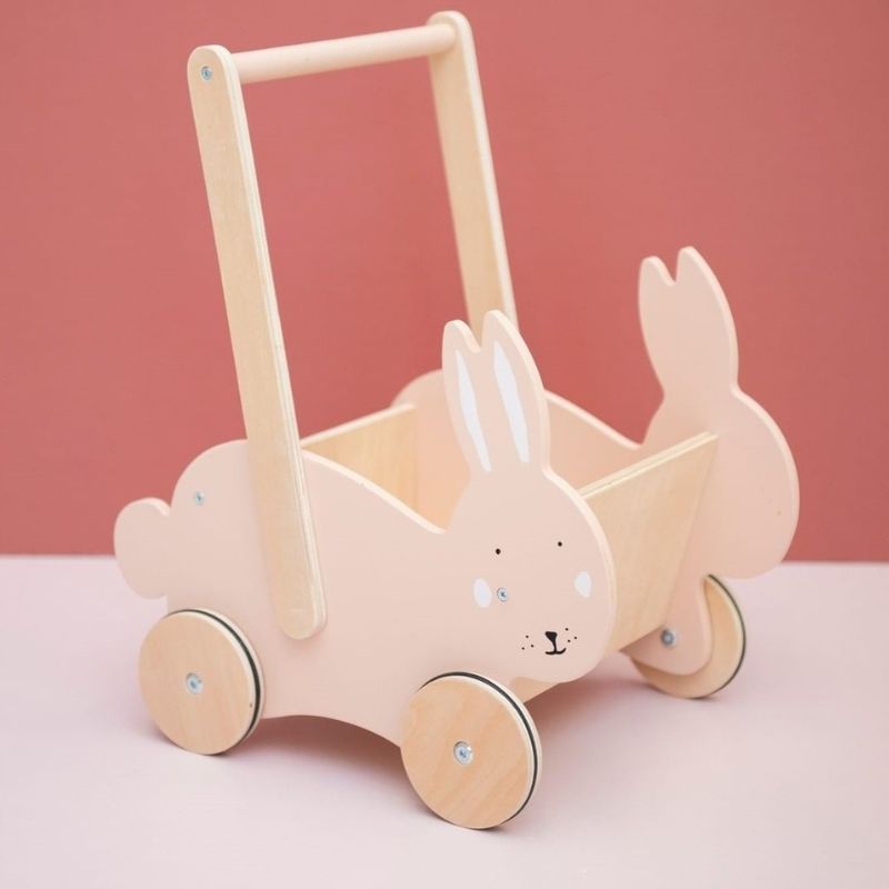 ξύλινο καρότσι περπατούρα